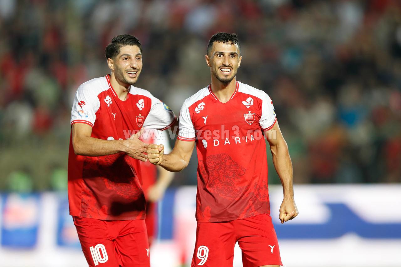 علیپور، ستاره پرسپولیس، با گلزنی مقابل ذوب‌آهن خود را بخشید!